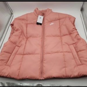 Nike Women’s Puffy Zippered Vest
